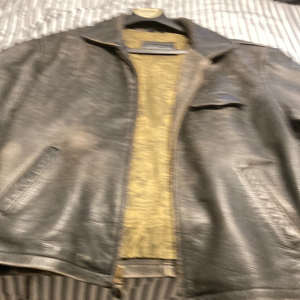 Large vintage Members Only brown leather bomber with silk lining Old celebrities